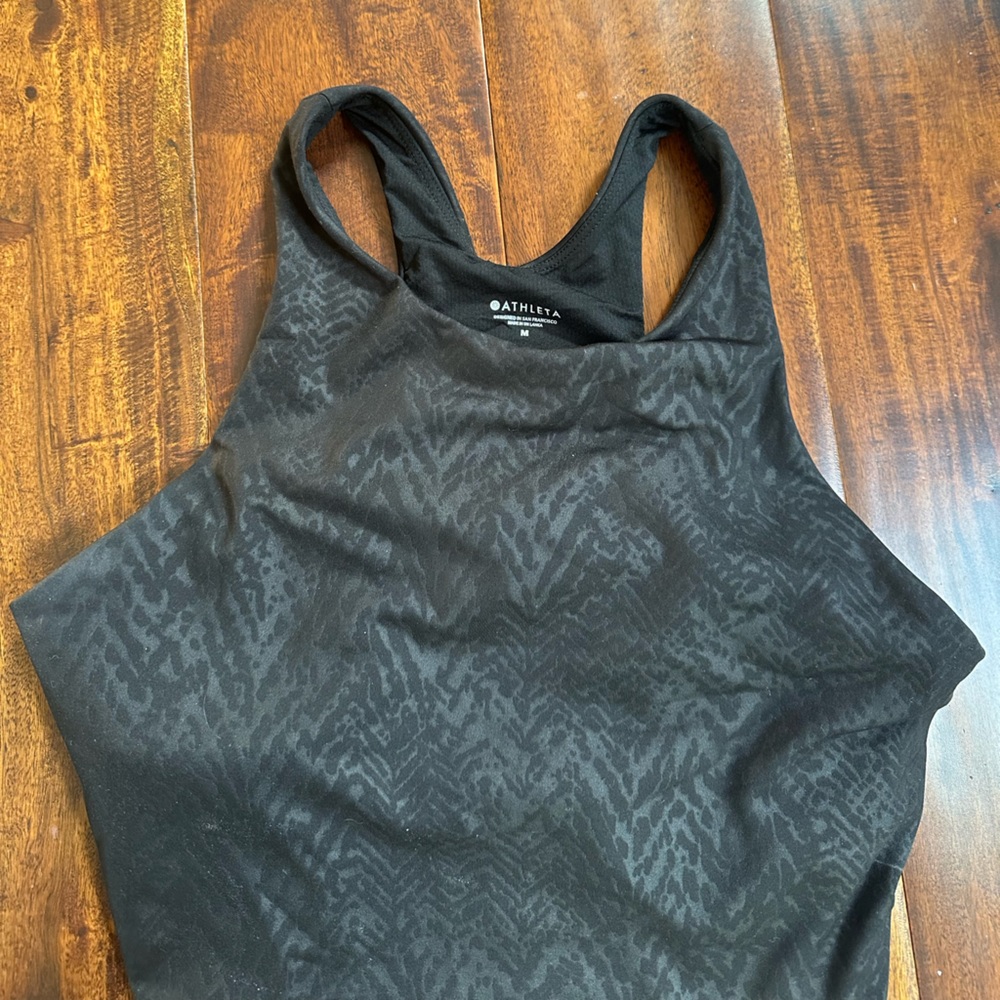 Athleta Sports Bra/Crop Shirt
